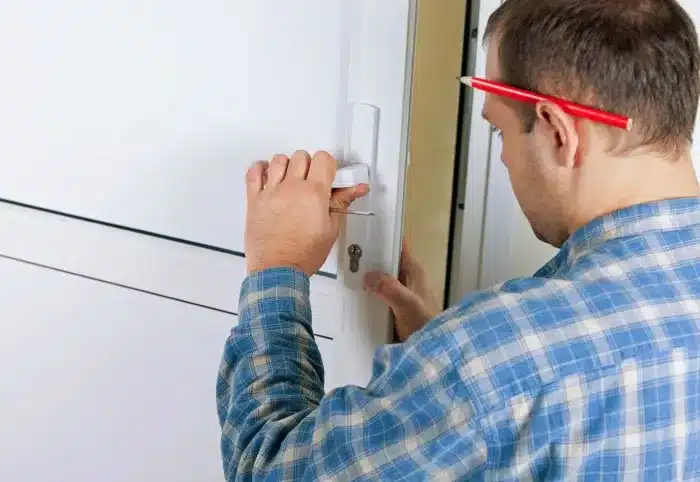 Menuisier à Tresses